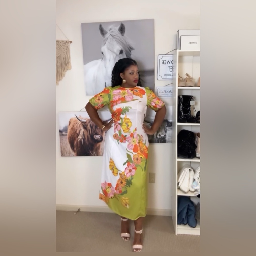Floral Maxi Dress with Green and Orange Accents - Picture 7 of 16